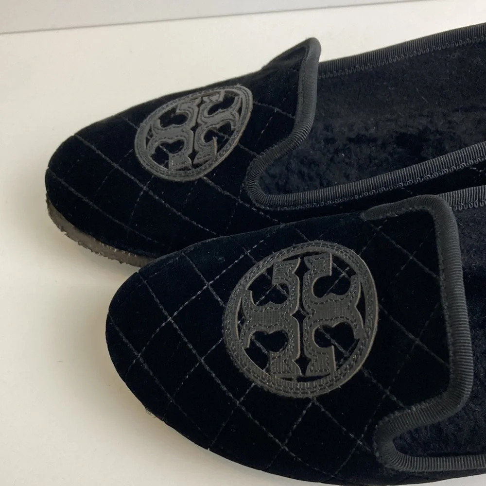 Tory Burch Billy Black Quilted Velvet Fur Loafers Crepe Sole Slippers Sz 9 Flats